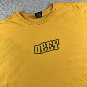 VINTAGE Obey Shirt Mens XL‎ Yellow Skate Streetwear Y2K Grunge Logo Spellout